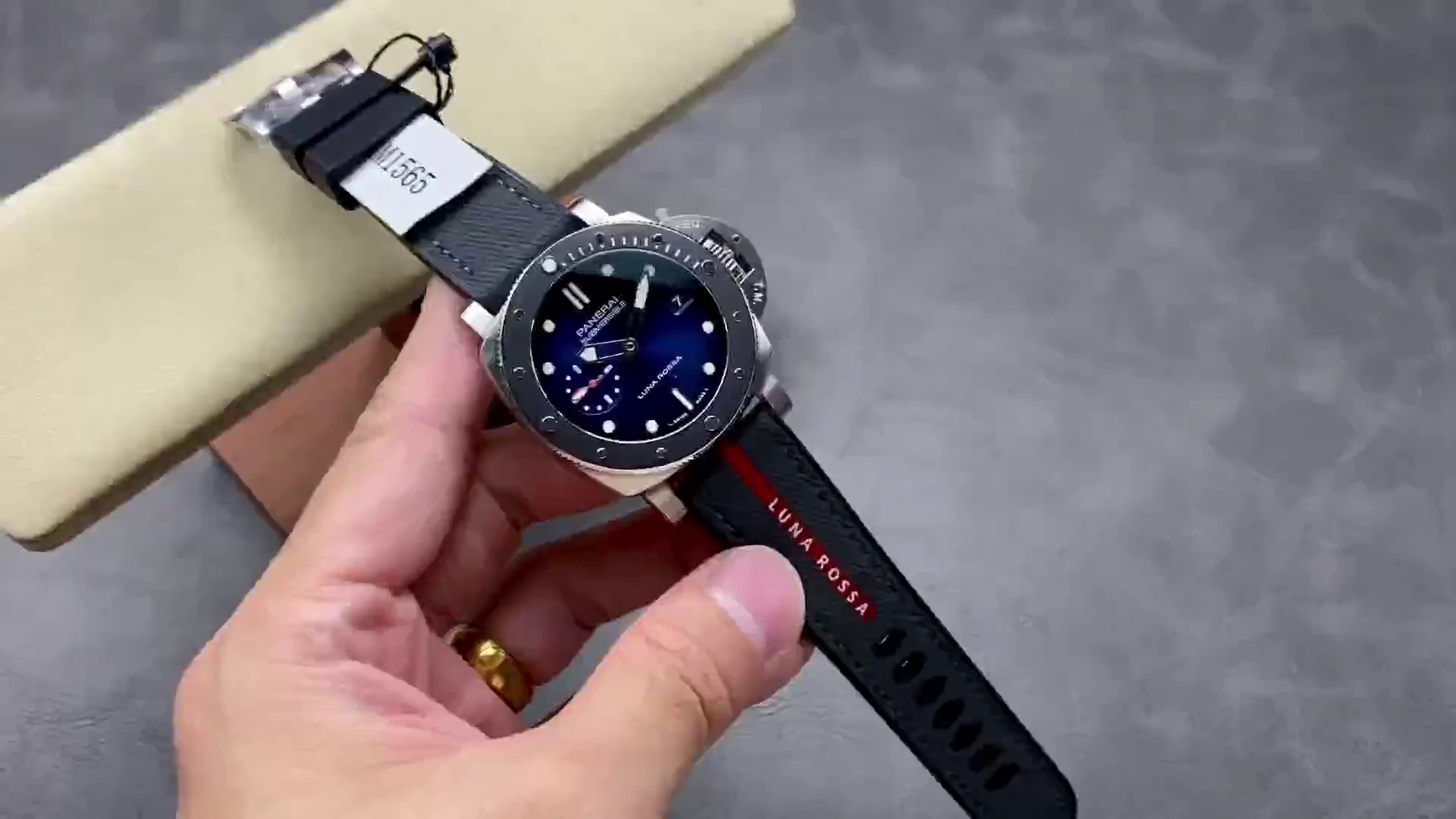 Replica Panerai PAM01565 Submersible Luna Rossa 42mm Blue Dial - QualitySwissReplica