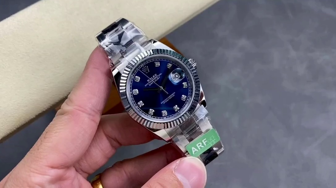 Rolex Datejust 126334 0015 Fluted Bezel Blue Diamond Dial 41MM Mens Replica Watch - QualitySwissReplica