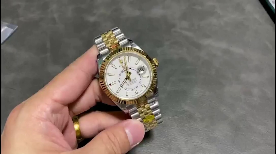 Rolex Sky Dweller 42 White Dial Yellow Gold Stainless Steel Jubilee 336933 0006 - QualitySwissReplica