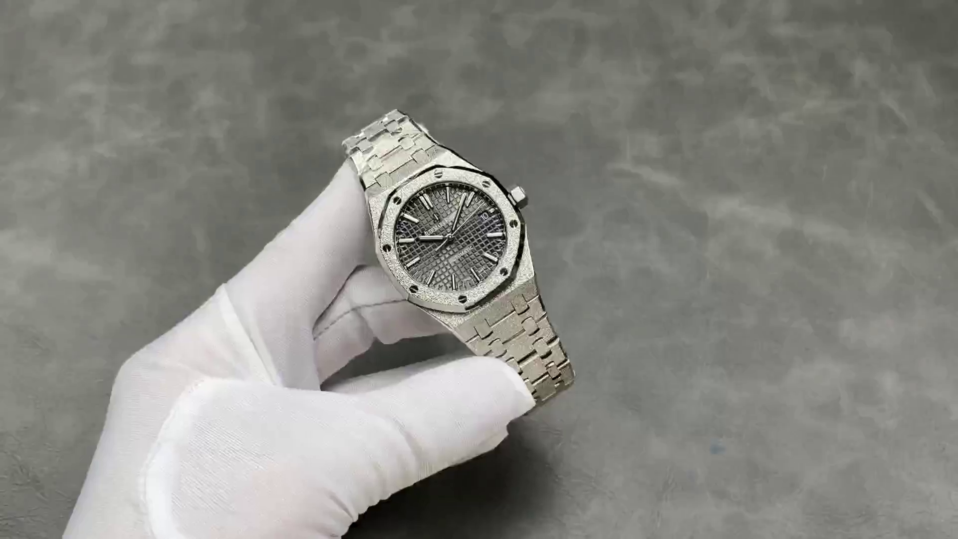 AP Royal Oak 37 Replica 15454BC.GG.1259BC.03 Gray Dial - QualitySwissReplica