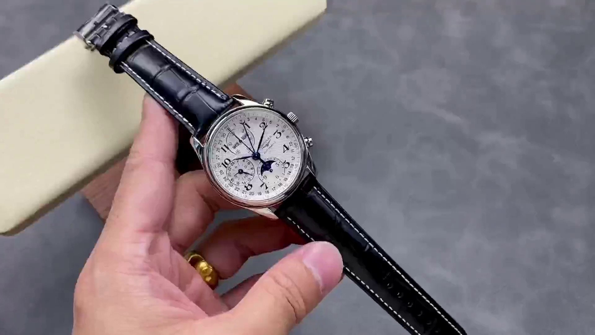 Longines L2.673.4.78.3 Master Collection Replica Moonphase Chronograph Arabic 40 - QualitySwissReplica