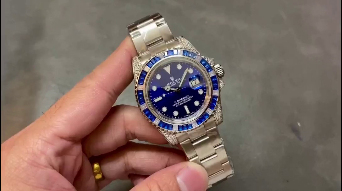 Rolex Submariner Date 116610LN Custom Diamond Stainless Steel Blue Dial 40MM Mens Replica Watch - QualitySwissReplica