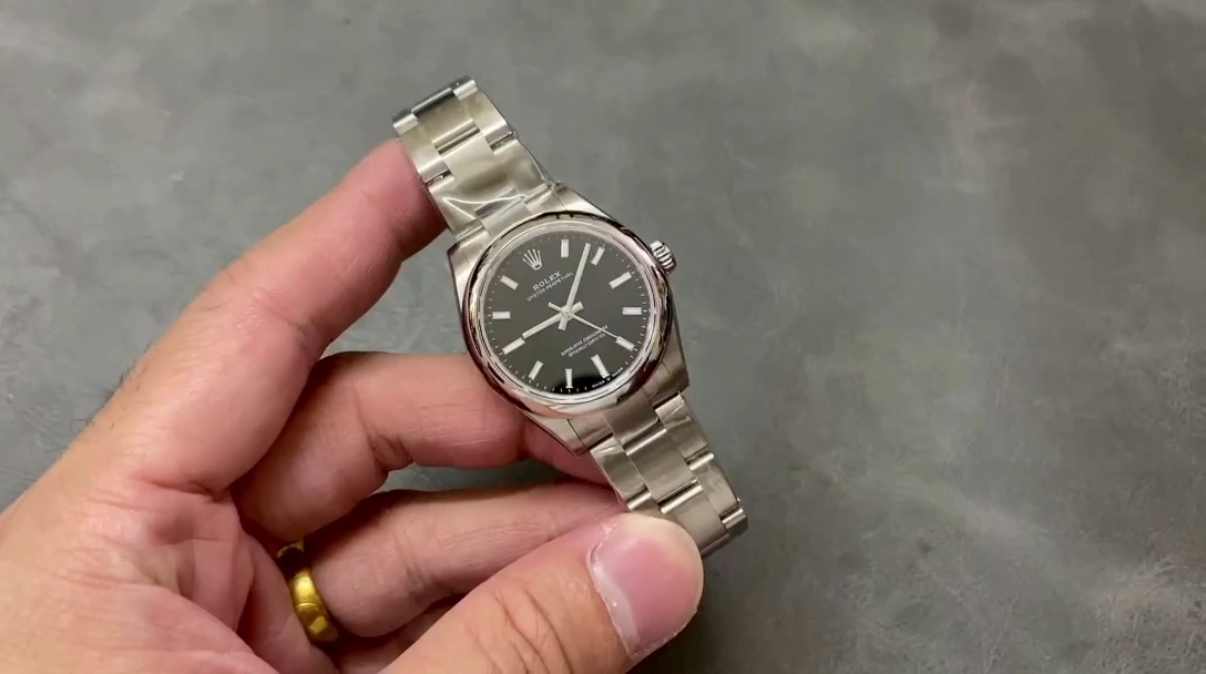 Rolex Oyster Perpetual 31 Black Dial 277200 0002 Women's Watch - QualitySwissReplica