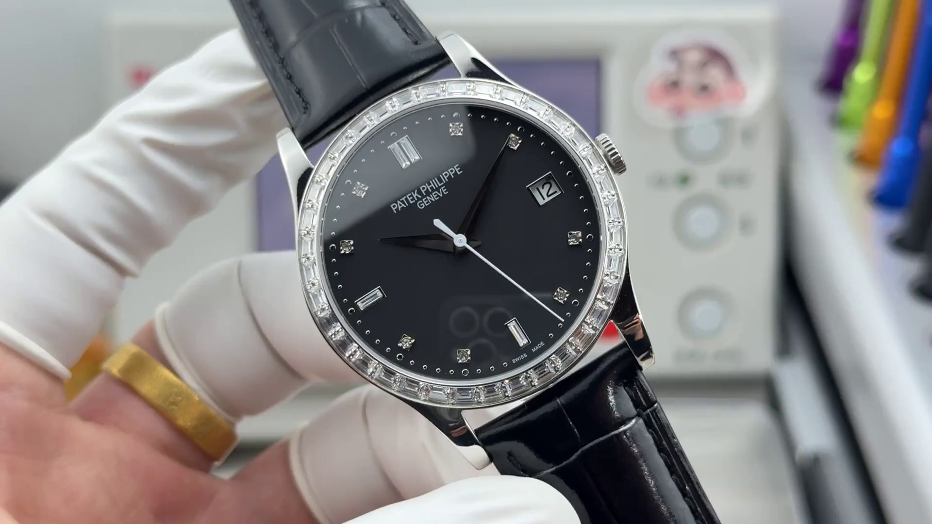 Patek Philippe Calatrava White Date Wheel Diamond-Set 5298P-010 Replica - QualitySwissReplica