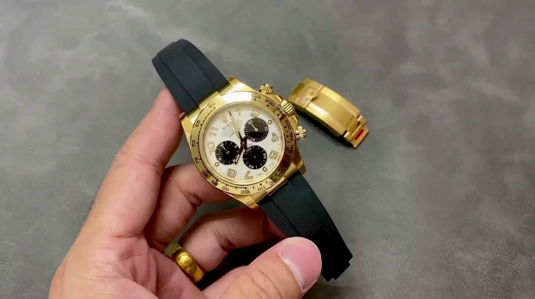 Rolex Cosmograph Daytona Yellow Gold Case Silver Dial 116518 Men's Watch - QualitySwissReplica
