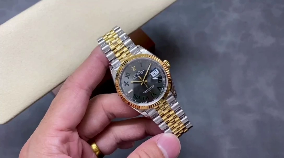 Rolex Datejust Two-Tone Steel Yellow Gold Fluted Bezel m126233 0035 36mm Unisex Replica Watch - QualitySwissReplica