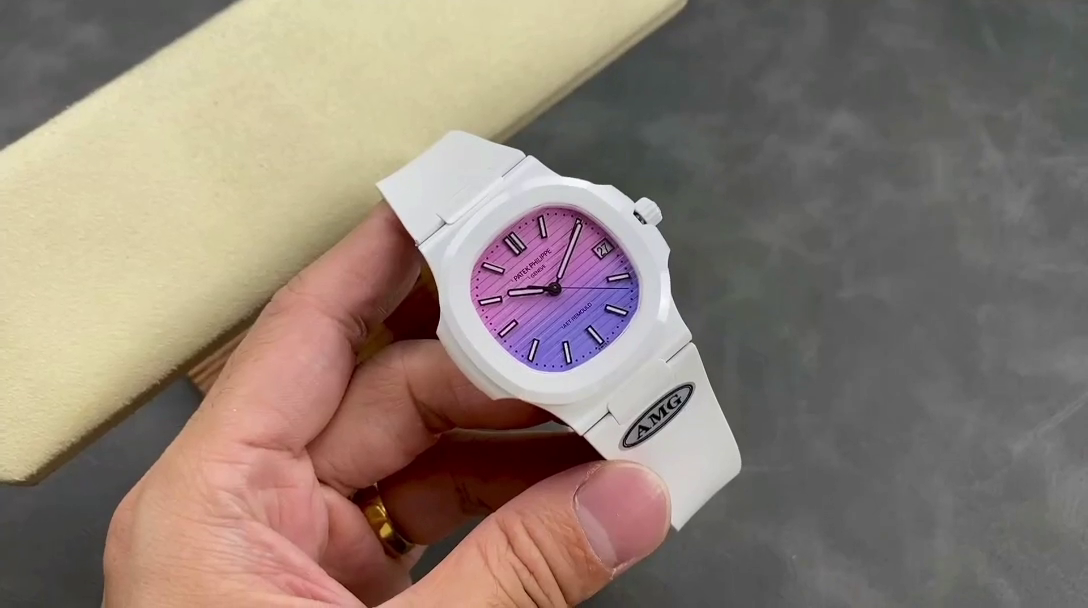 Patek Philippe Nautilus Pink & Purple 5711 40MM Watch - QualitySwissReplica