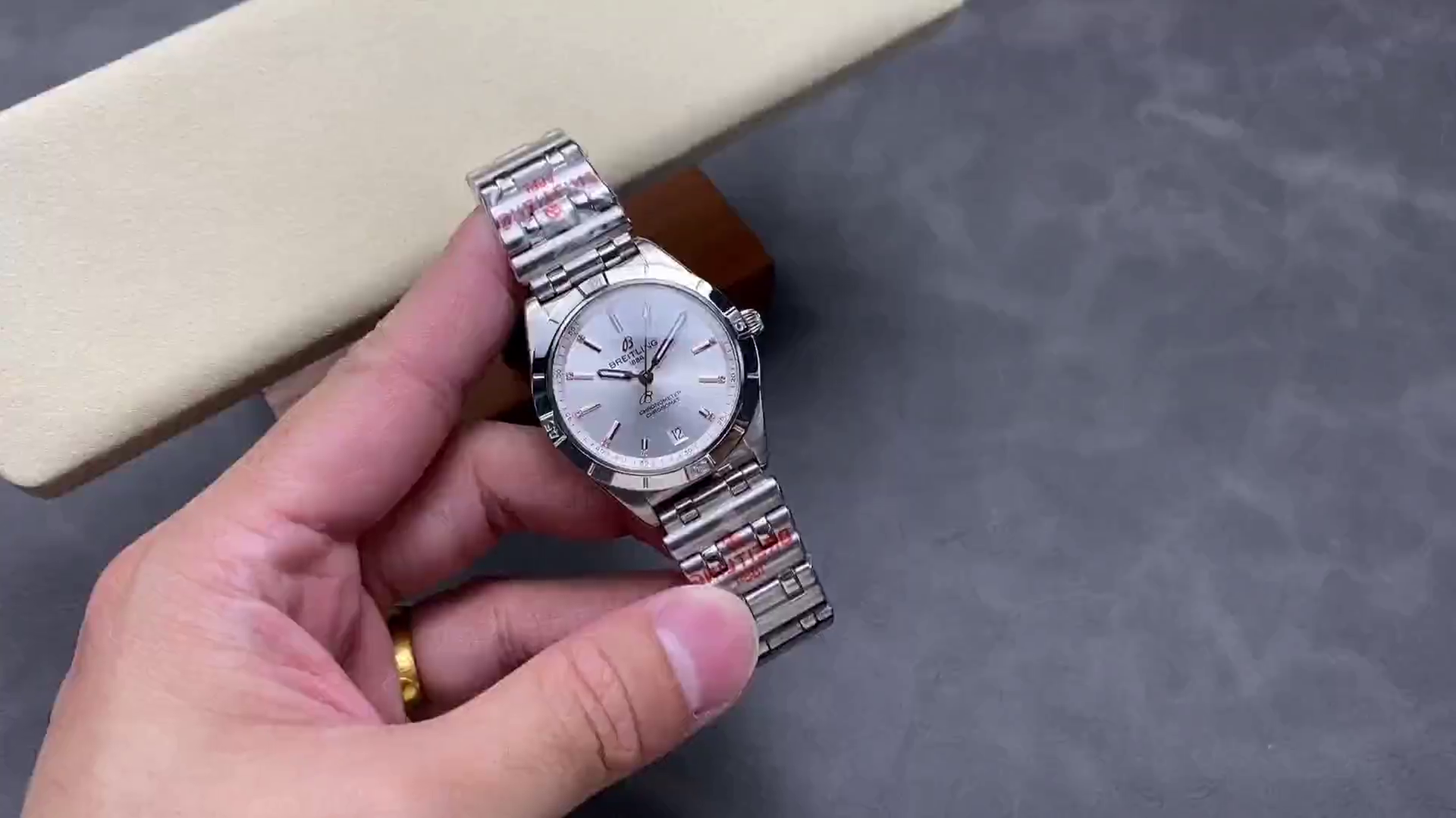 Breitling Chronomat Automatic 36mm Silver Dial A10380101A2A1 Replica - QualitySwissReplica