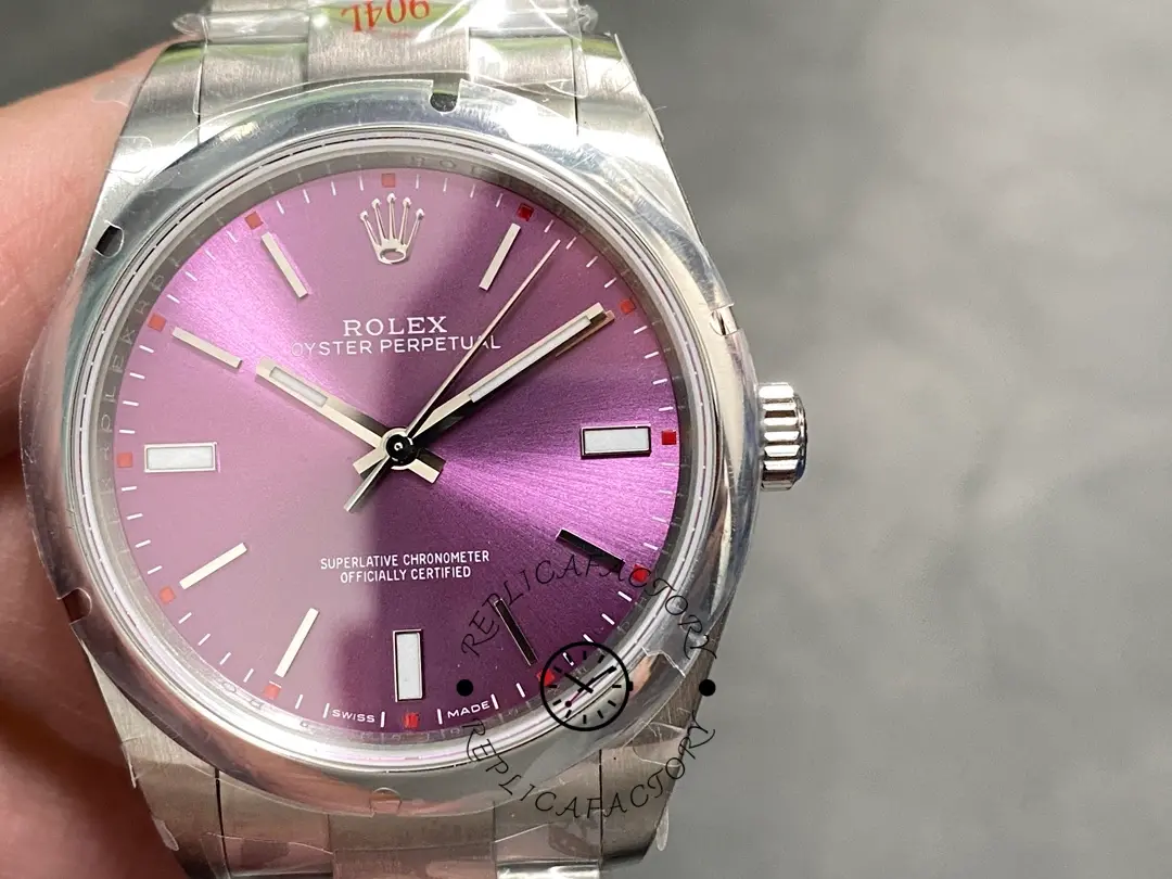 Rolex Oyster Perpetual 39 Red Grape Dial Steel 114300 0002 Men's Watch - QualitySwissReplica