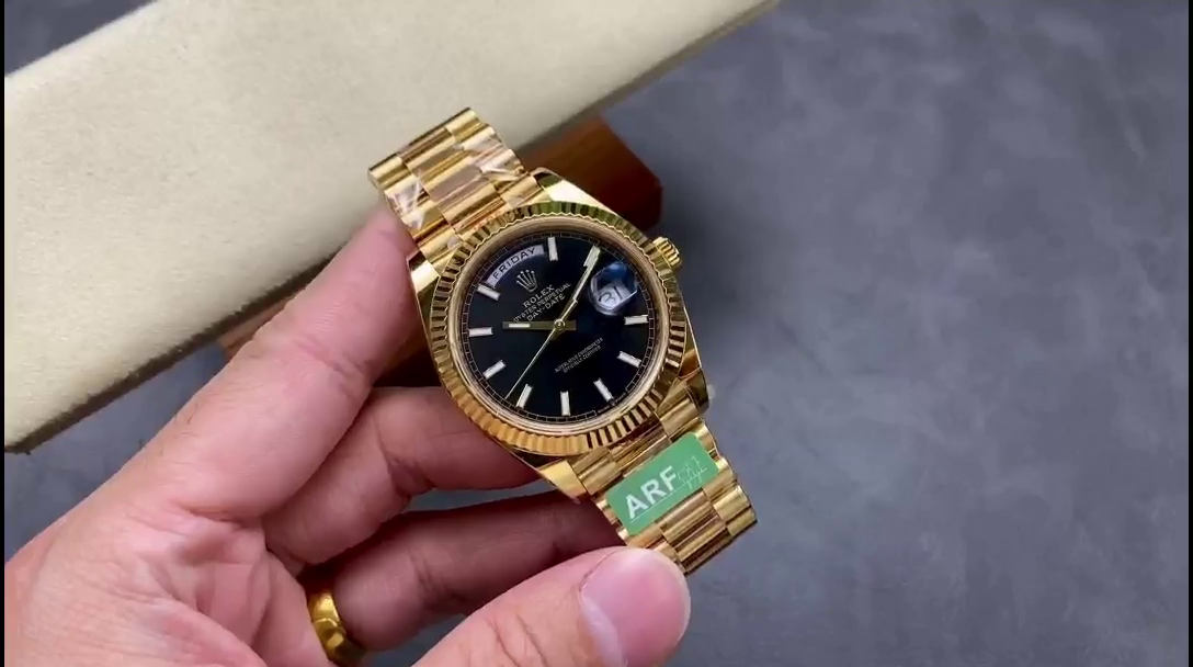 Rolex Day Date 40mm Yellow Gold President Black Dial m228238 0067 - QualitySwissReplica
