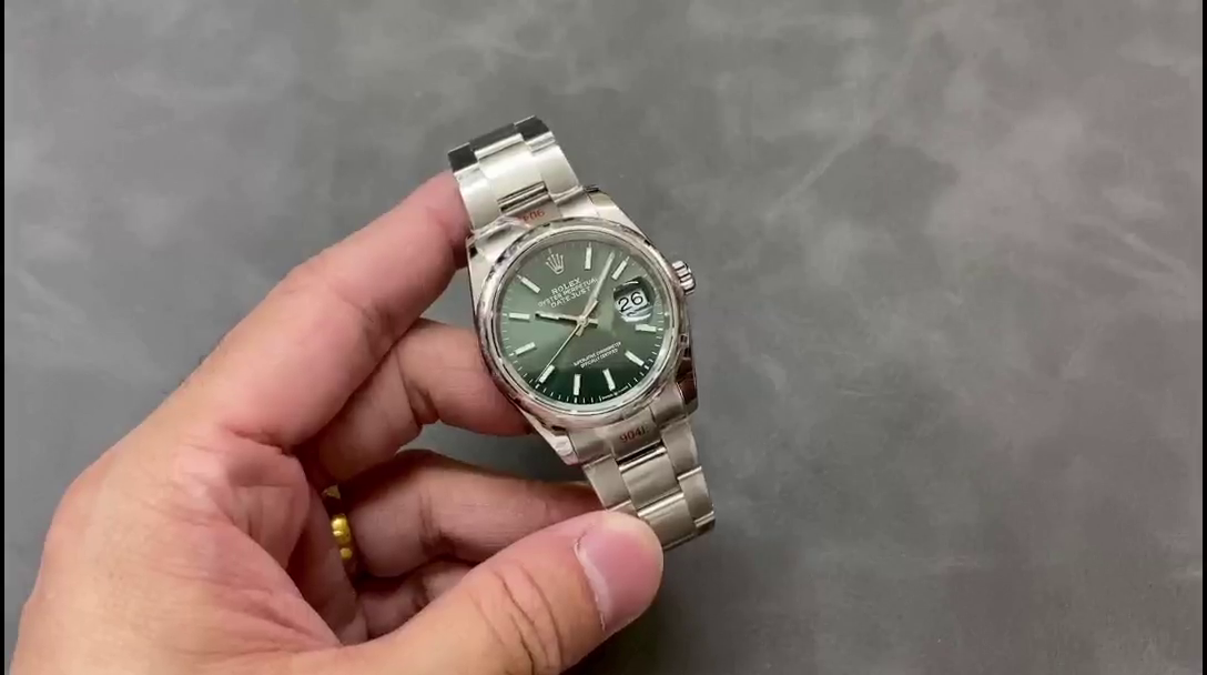 Rolex Datejust 126200 Green Index Dial Stainless steel 36MM Unisex Replica Watch - QualitySwissReplica