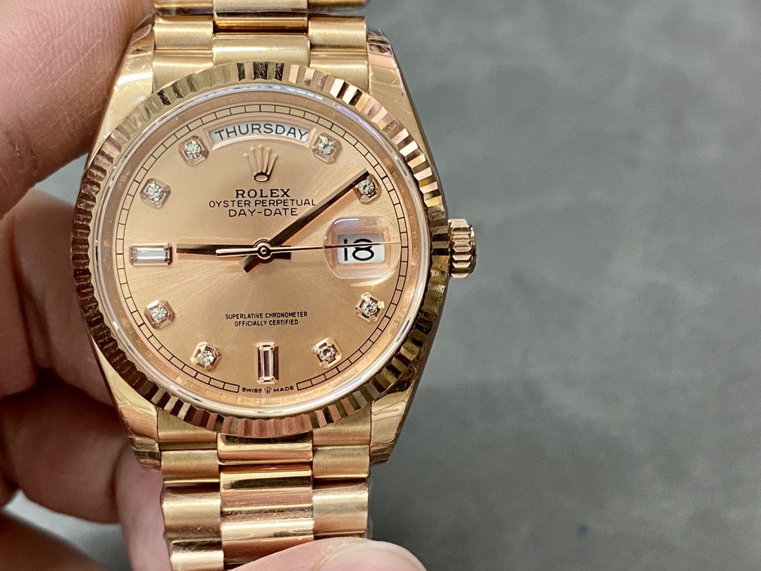 Rolex Day-Date m128235 0009 Everose Gold Pink Rose Dial 36MM Unisex Replica Watch - QualitySwissReplica