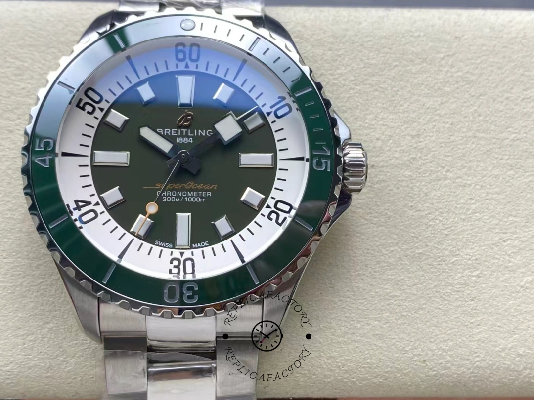 Breitling Superocean Automatic 44 Replica A17376A31L1A1 Stylish Men's Green Watch - QualitySwissReplica
