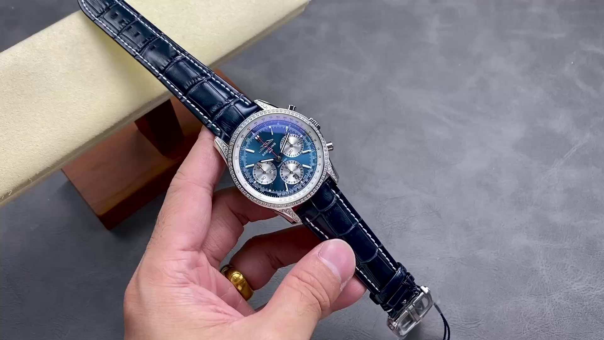 Breitling Navitimer B01 Automatic 41MM AB0139631C1P1 Replica - QualitySwissReplica