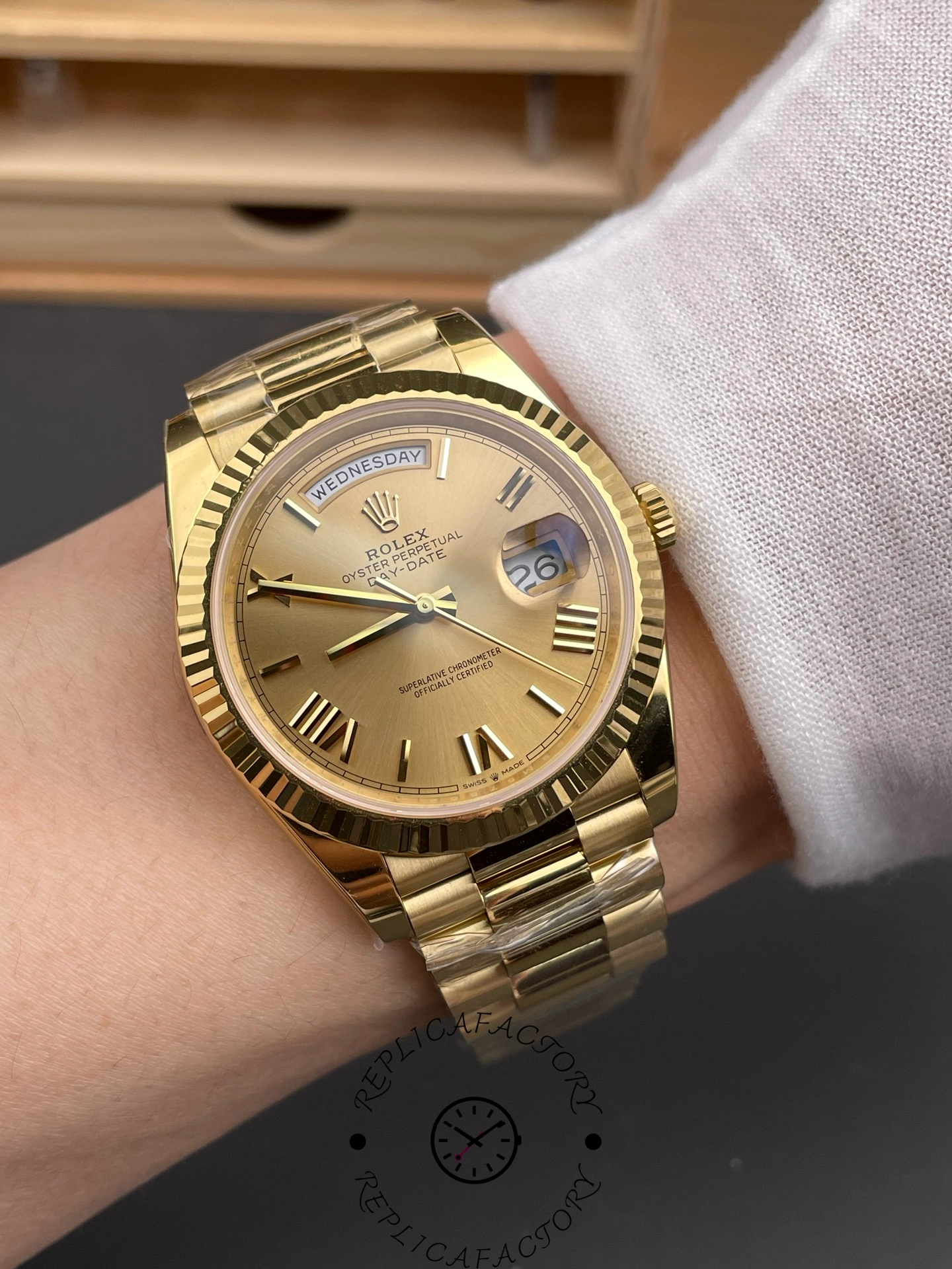 Rolex Day-Date 228238 Champagne Roman Dial Fluted Bezel 40mm Mens Replica Watch - QualitySwissReplica