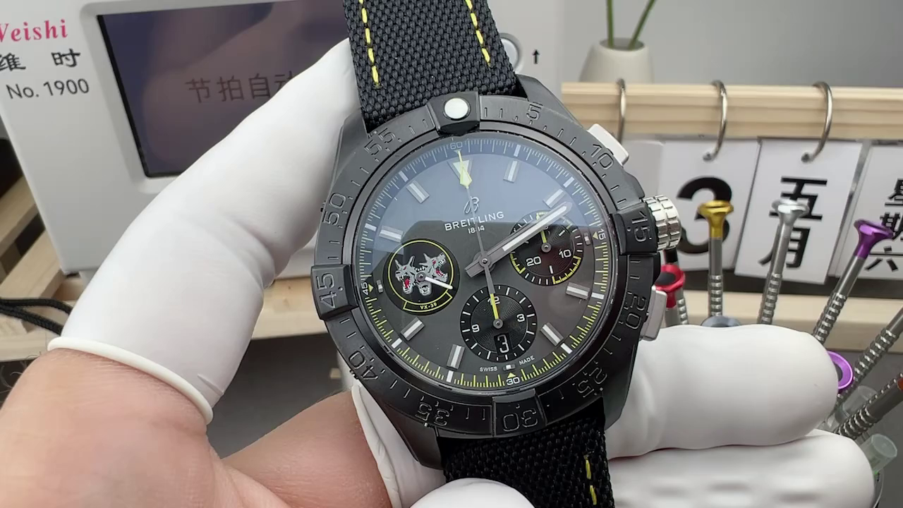 Breitling Avenger B01 Chronograph 44mm SB01472A1B1X1 Replica - QualitySwissReplica