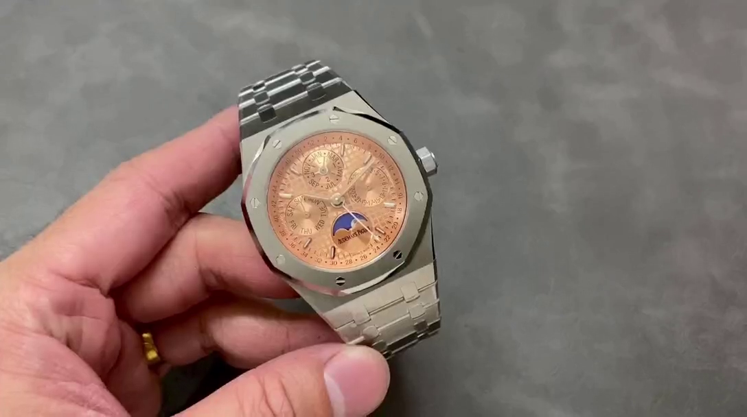 AP 26615TI.OO.1220TI.01 Perpetual Calendar Replica Watches Salmon Dial 41mm - QualitySwissReplica