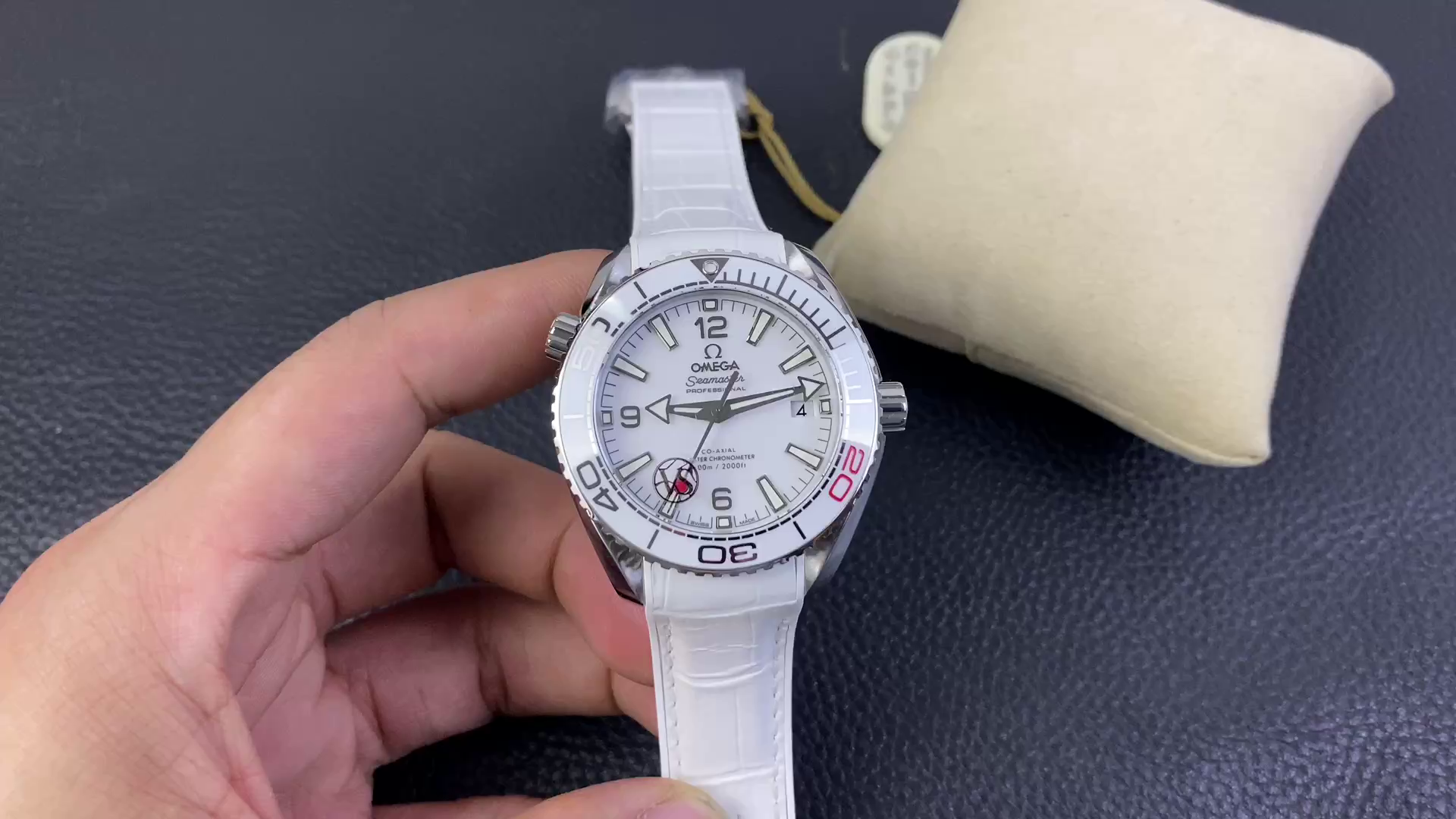 Omega Seamaster Planet Ocean 600M Replica 522.33.40.20.04.001 39.5mm Men's Watch - QualitySwissReplica