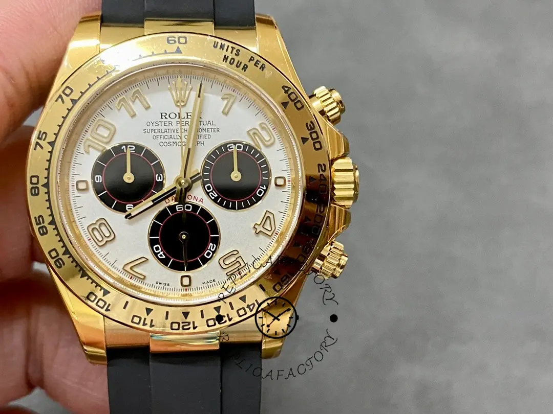 Rolex Cosmograph Daytona Yellow Gold Case Silver Dial 116518 Men's Watch - QualitySwissReplica