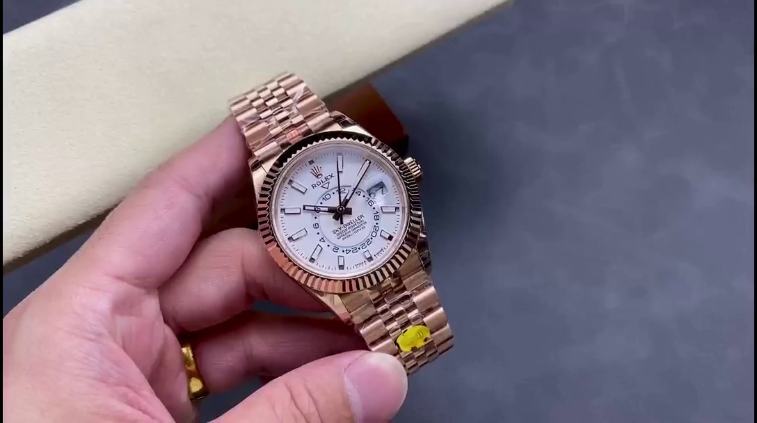Rolex Sky Dweller 42mm Intense White Dial Fluted Bezel Jubilee Bracelet m336935 0007 - QualitySwissReplica