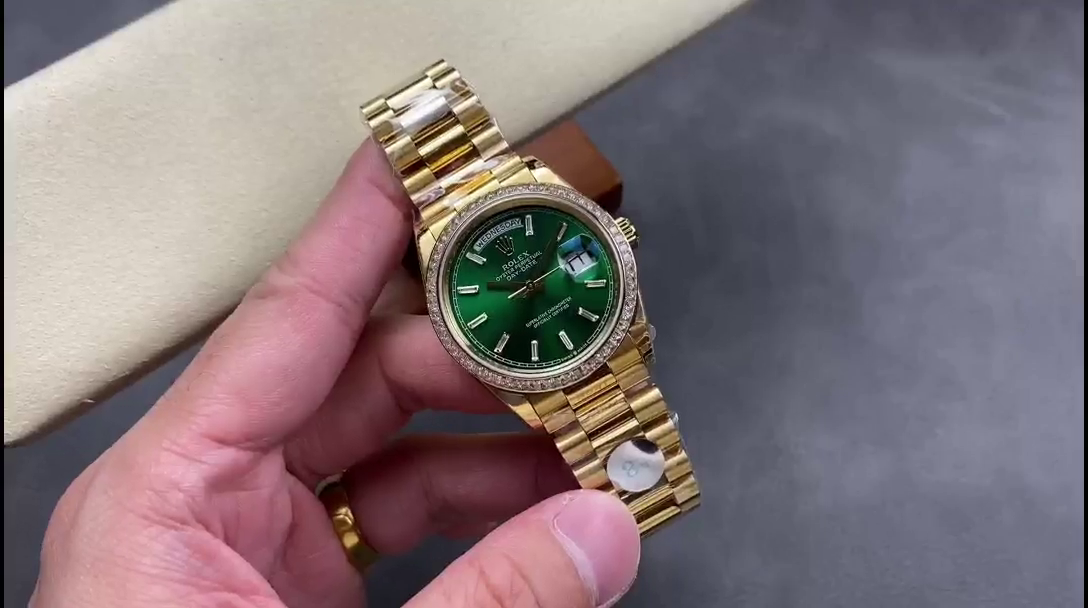 Rolex Day Date 36mm Green Dial Diamond-Set Bezel President Bracelet m128398tbr 0035 - QualitySwissReplica