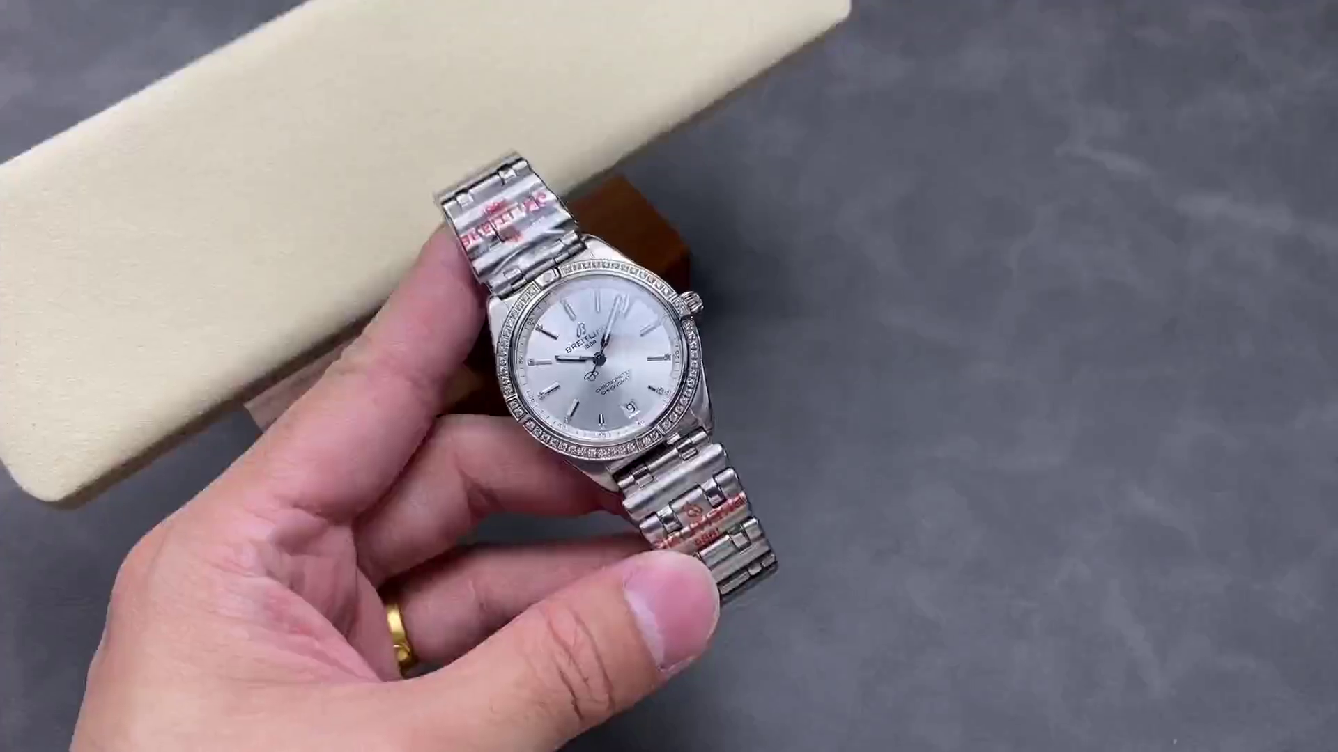 Breitling Chronomat 36mm Automatic Silver Dial A10380591A1A1 Replica - QualitySwissReplica