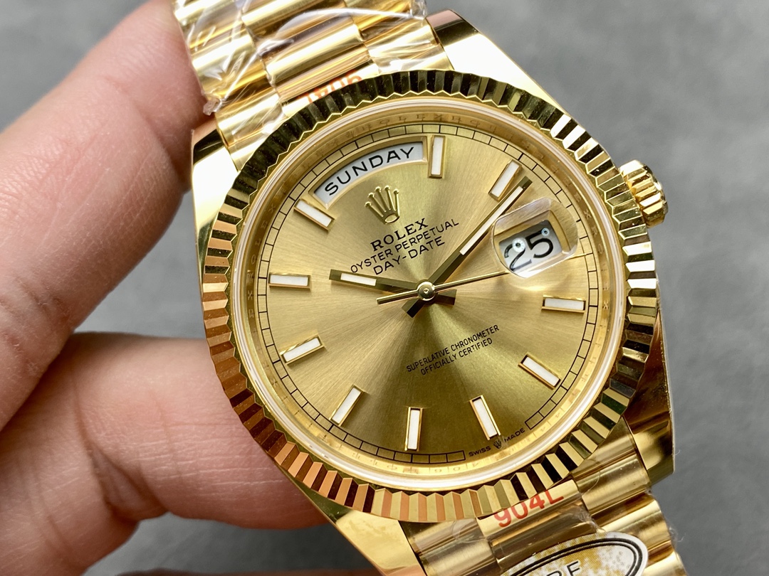 Rolex Day-Date 228238 Champagne Diamond Dial Fluted Bezel 40mm Mens Replica Watch - QualitySwissReplica