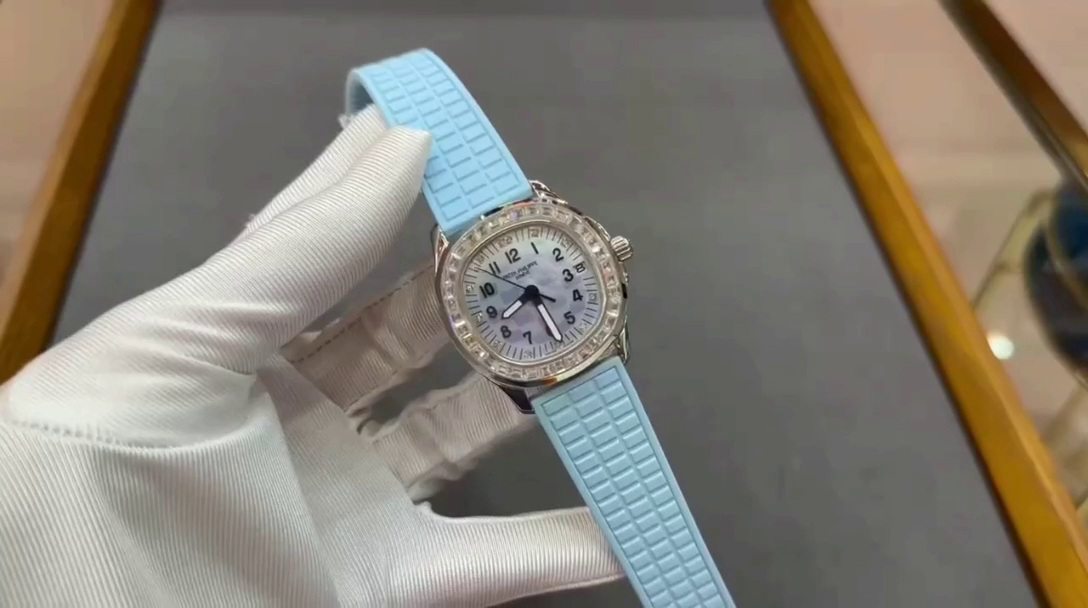 Replica Patek Philippe Aquanaut 5072G 001 Watch For Sale - QualitySwissReplica