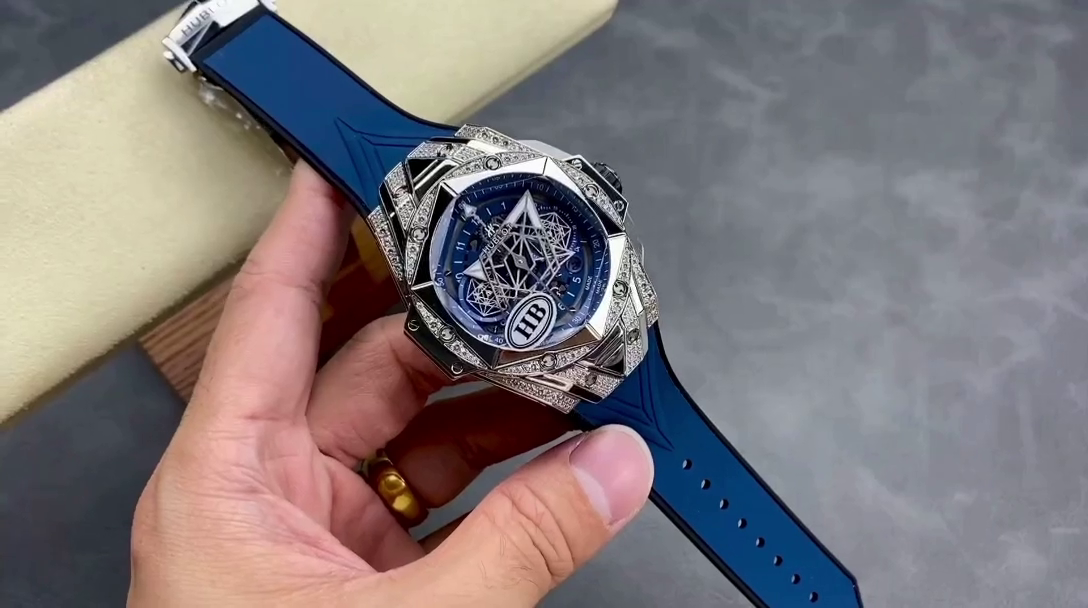 Hublot Big Bang Sang Bleu II Titanium 418.NX.5107.RX.1604.MXM20 - QualitySwissReplica
