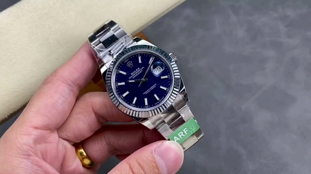 Rolex Datejust 126334 Fluted Bezel Blue Fluted-motif Dial 41MM Mens Replica Watch - QualitySwissReplica