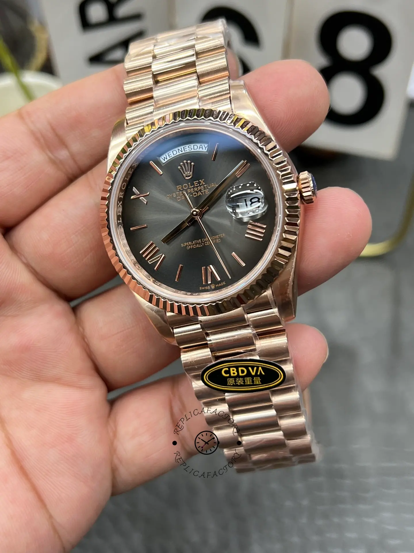 Rolex Day Date in 18 ct Everose Gold M228235 0055 40mm - QualitySwissReplica