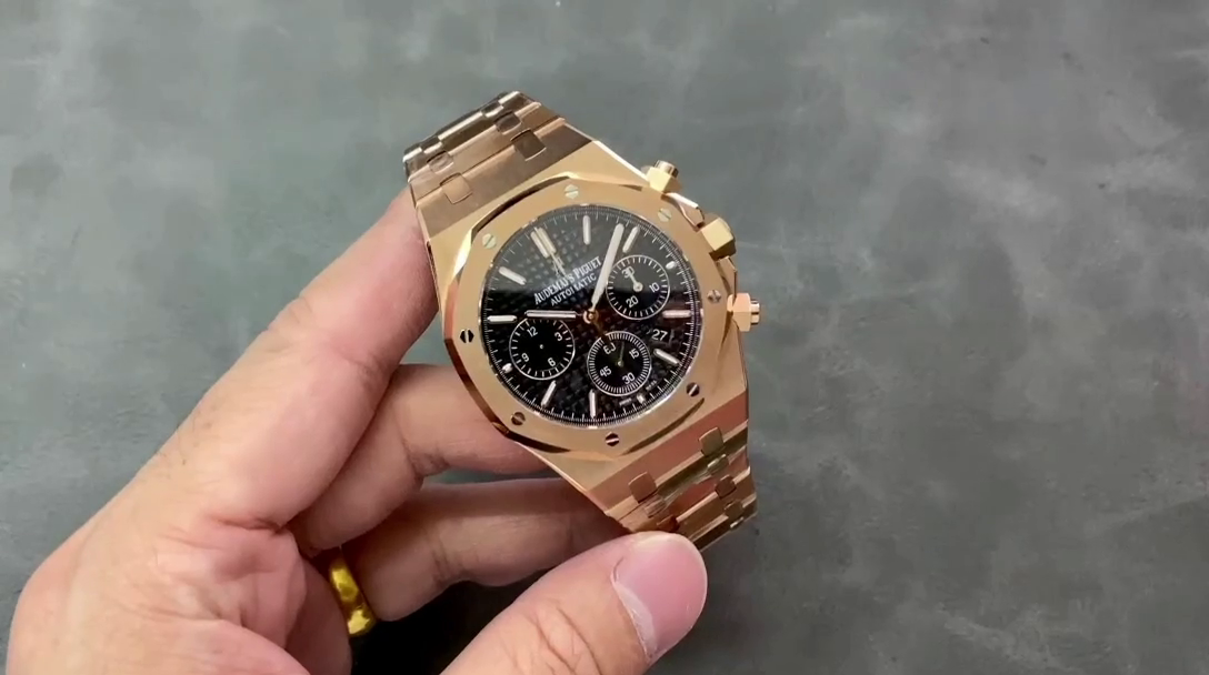 AP Royal Oak 26320OR.OO.1220OR.01 Chronograph Black Dial Replica Rose Gold - QualitySwissReplica