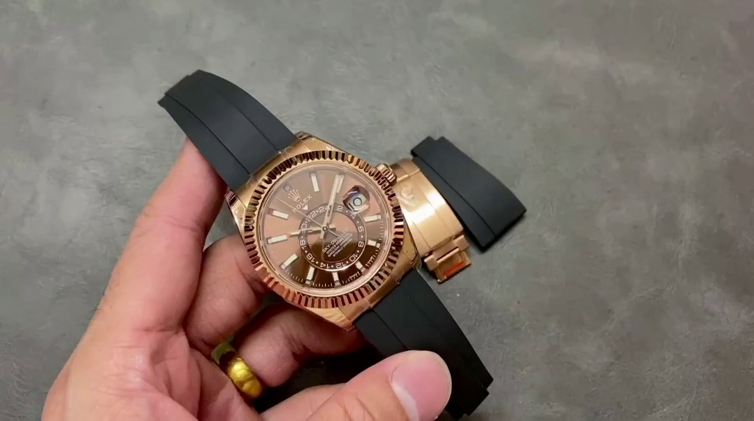Rolex Sky Dweller m336235 0002 42mm - QualitySwissReplica
