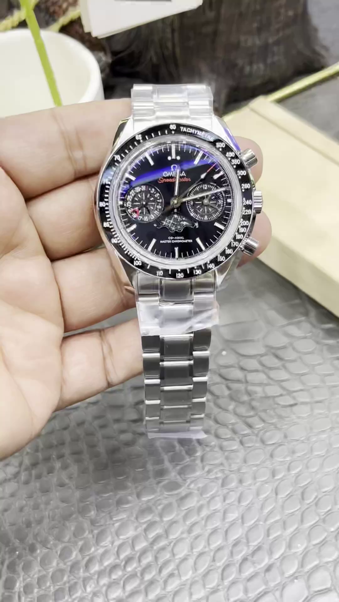 Omega Speedmaster Moonphase Clone 304.30.44.52.01.001 44.25mm Black Dial - QualitySwissReplica