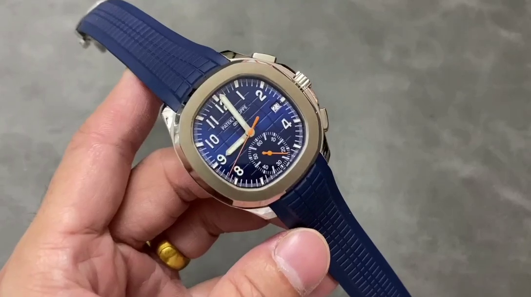 Replica Patek Philippe Aquanaut Blue 5968A 001 42mm Mens Watch - QualitySwissReplica