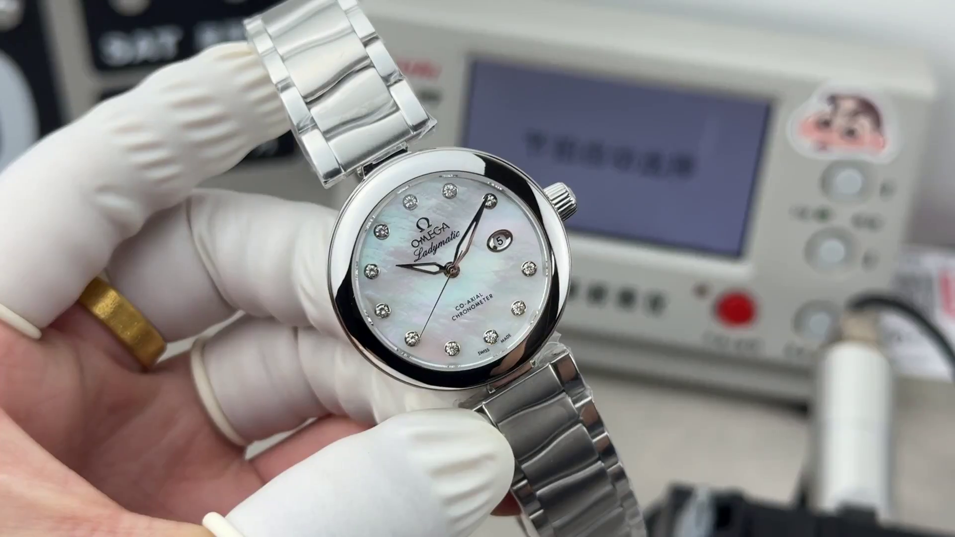 1:1 Clone Omega De Ville Lady Matic 34 MOP Dial 425.30.34.20.55.002 - QualitySwissReplica