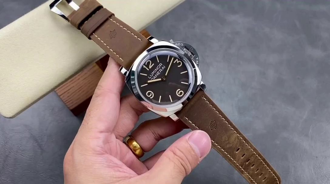 Replica Panerai PAM00663 Luminor 1950 Two-Hand 47MM Black Dial Leather Strap - QualitySwissReplica