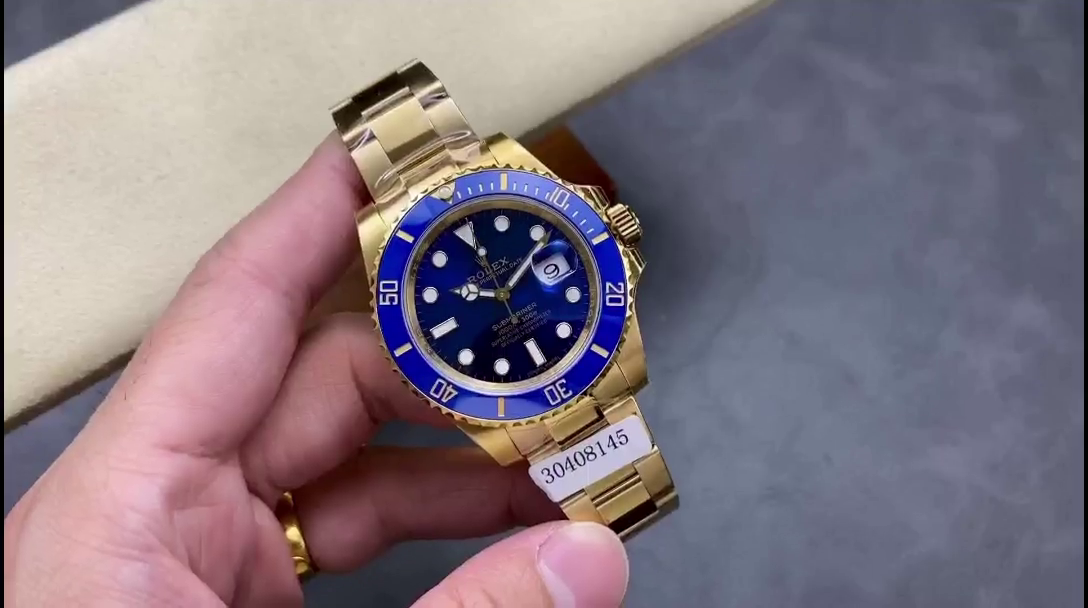 Rolex Submariner 116618 Yellow Gold Blue Dial 40mm Mens Replica Watch - QualitySwissReplica