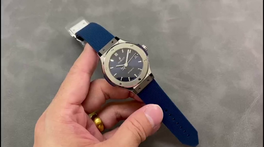 Hublot Classic Fusion 565.NX.7170.RX Lady 38 MM - QualitySwissReplica