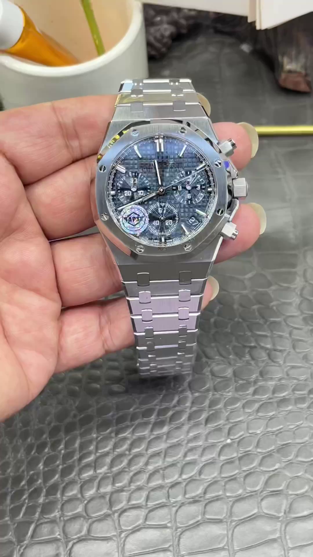 AP Royal Oak Chronograph 41mm 26240ST.OO.1320ST.05 1:1 Clone Blue Dial - QualitySwissReplica