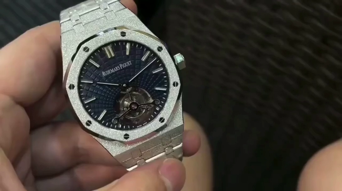AP Royal Oak Tourbillon Extra-Thin Frosted White Gold 26520BC.GG.1224BC.01 Replica - QualitySwissReplica