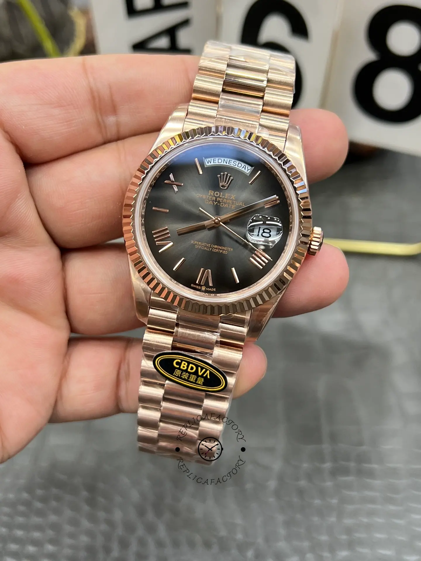 Rolex Day Date in 18 ct Everose Gold M228235 0055 40mm - QualitySwissReplica