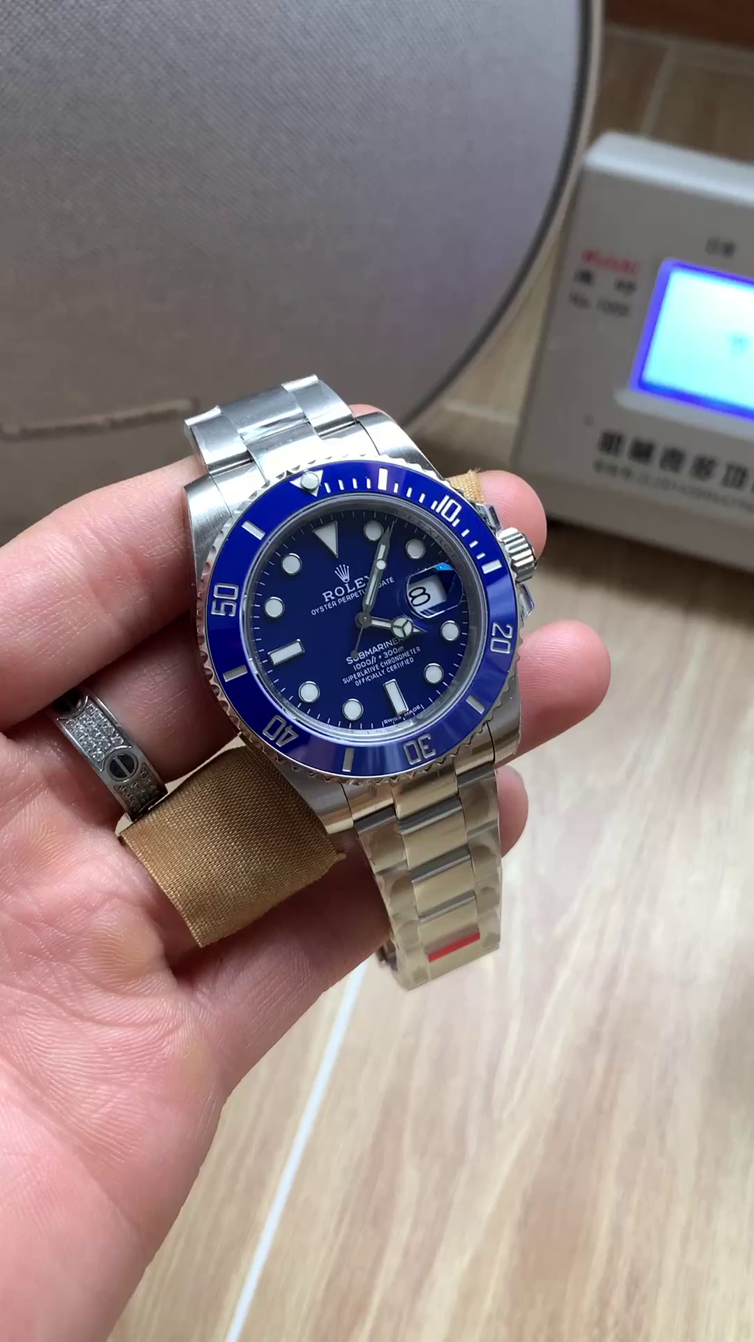 Rolex Submariner 116619LB White Gold Blue Dial 40mm Mens Replica Watch - QualitySwissReplica
