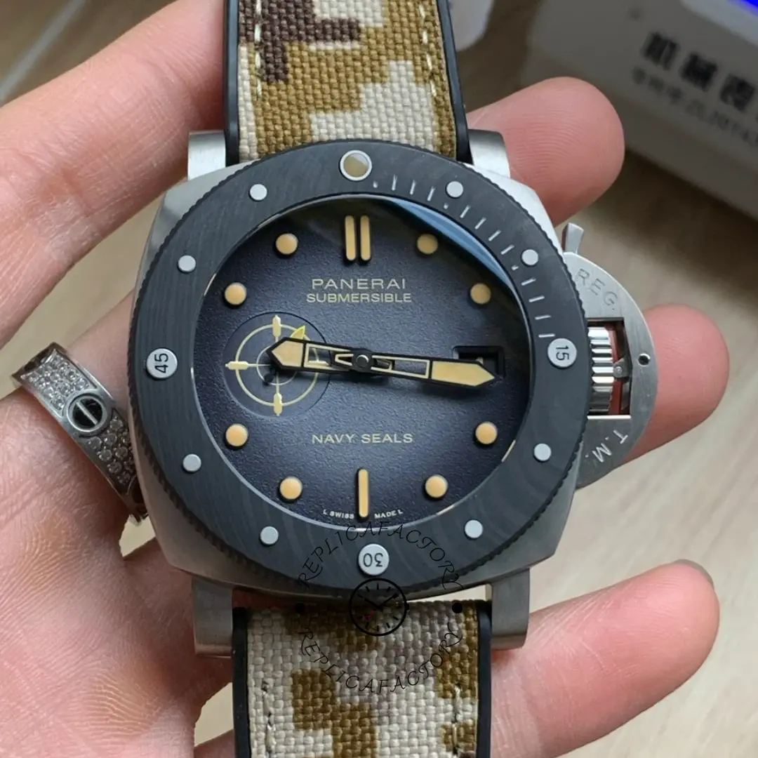 Panerai Luminor Submersible Navy SEALs Titanio PAM01669 Replica 47mm Carbotech - QualitySwissReplica