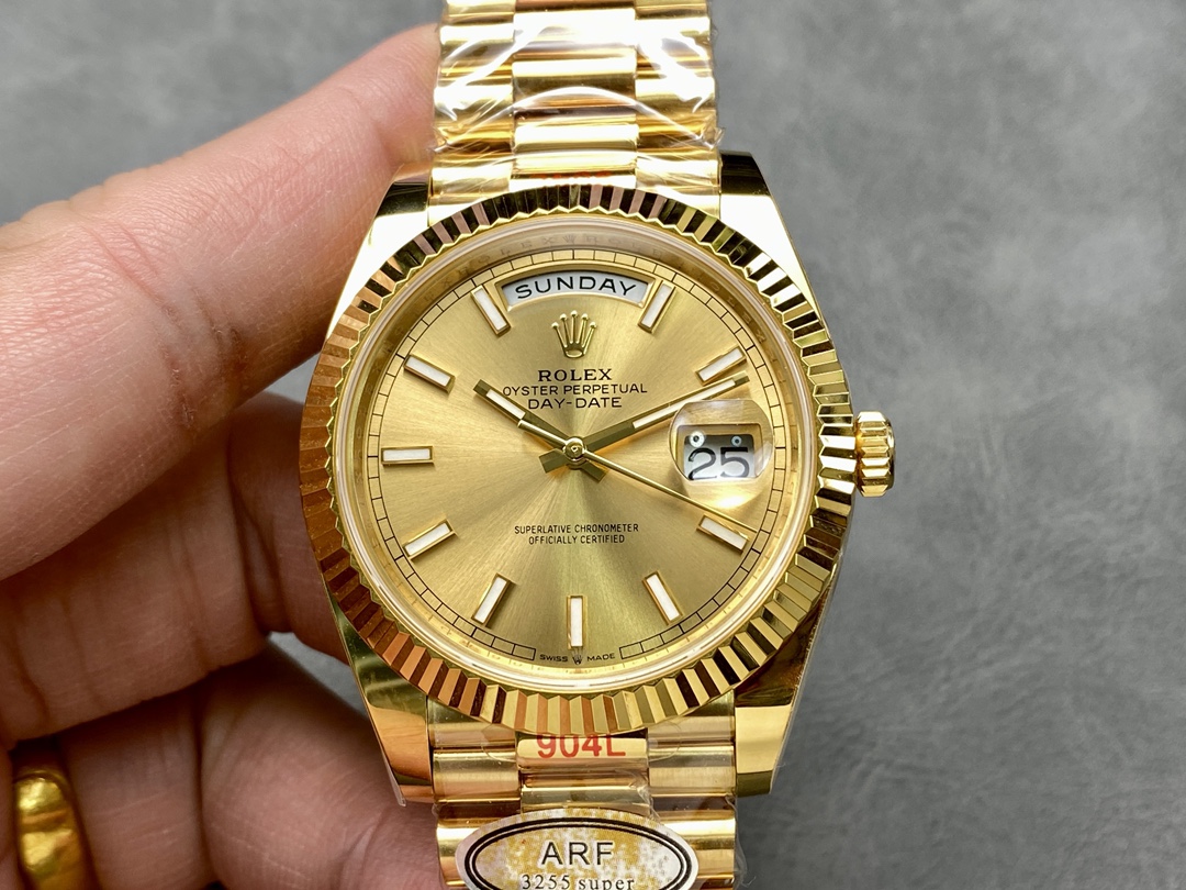 Rolex Day-Date 228238 Champagne Diamond Dial Fluted Bezel 40mm Mens Replica Watch - QualitySwissReplica