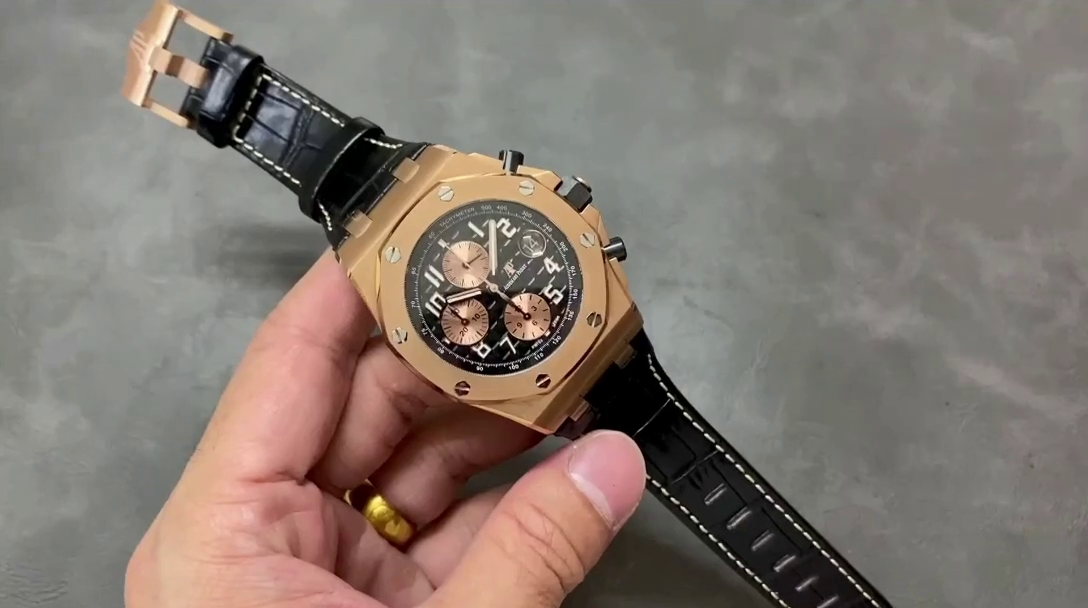 AP 26470OR.OO.A002CR.02 Replica Royal Oak Offshore 42 Black Mega Tapisserie Dial - QualitySwissReplica