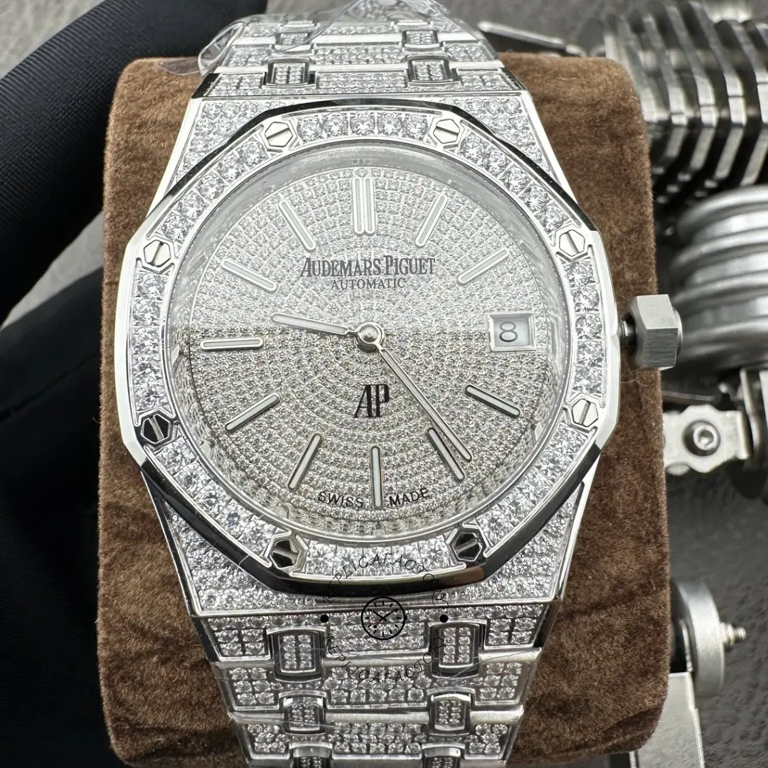 AP Replica Royal Oak 15202BC.ZZ.1241BC.01 Extra-Thin Diamond-Set - QualitySwissReplica