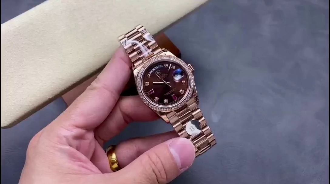 Rolex Day-Date 118235 Rose Gold Chocolate Brown Dial 36mm Unisex Replica Watch - QualitySwissReplica