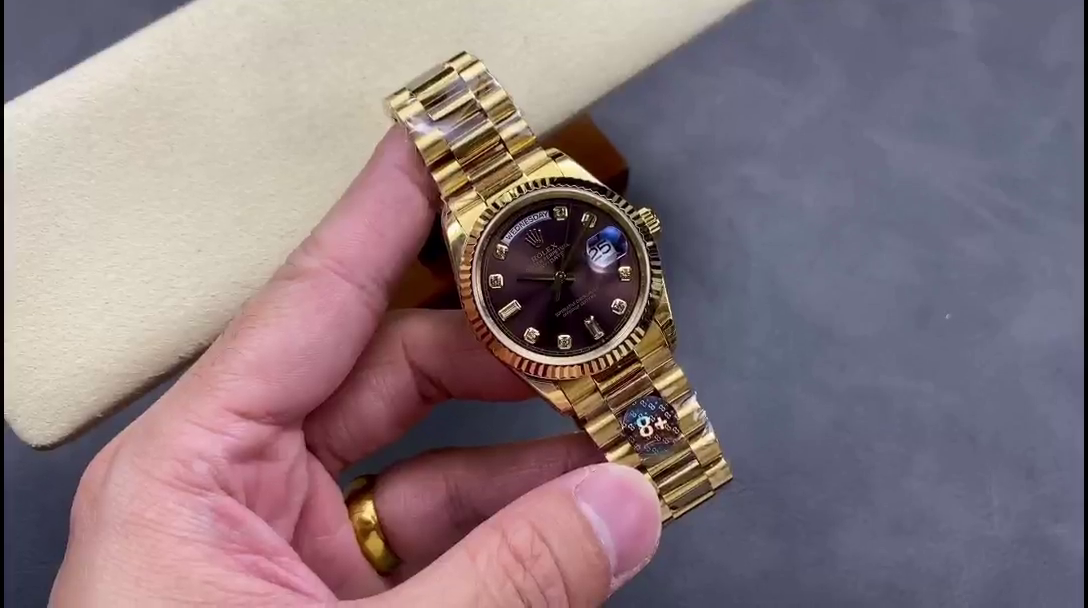 Rolex Day-Date 128238 Fluted Bezel Dark Grey Dial 36MM Unisex Replica Watch - QualitySwissReplica
