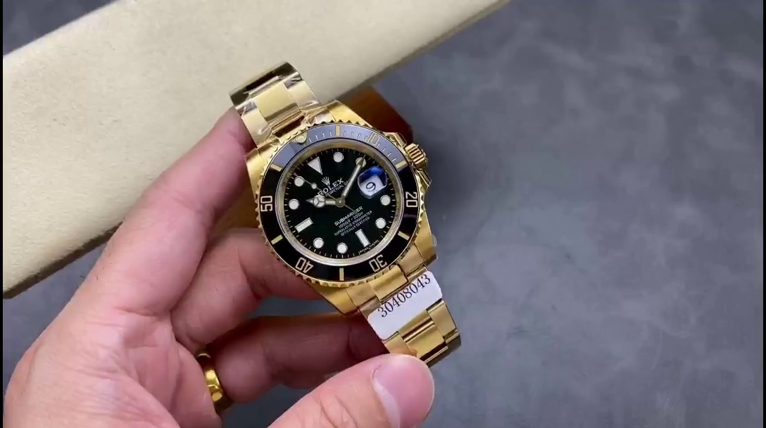 Rolex Submariner Date 116618LN Black Dial 40mm Mens Replica Watch - QualitySwissReplica